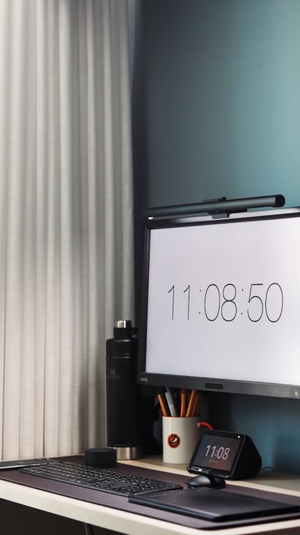 Simple Tips for Organizing Your Workspace to Boost Productivity and Reduce Stress
